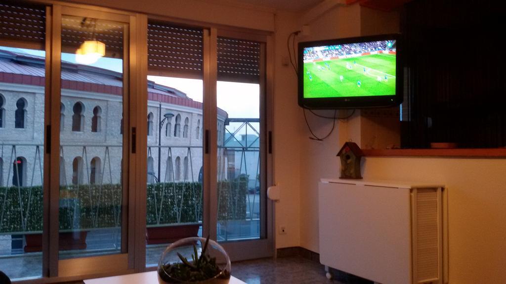 Apartamento El Mirlo Blanco Villena Exteriör bild