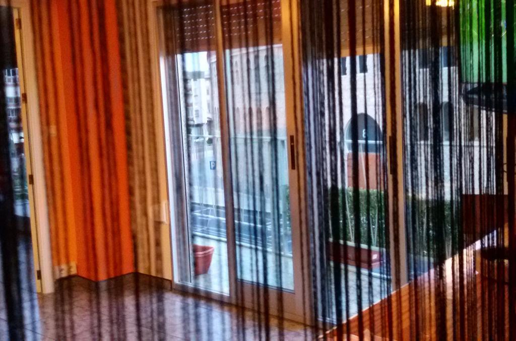Apartamento El Mirlo Blanco Villena Exteriör bild